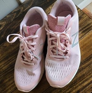 New Balance Tennis Shoes Wide